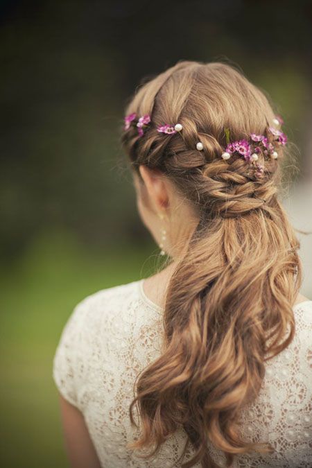 תסרוקות חתונה: צמות לשיער ארוך