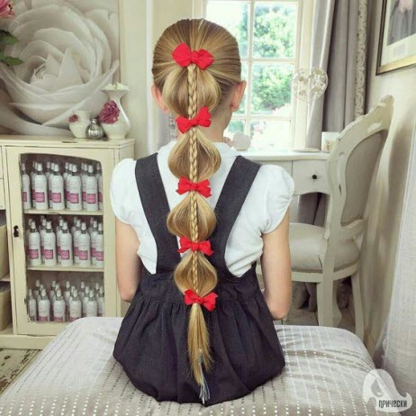 Những kiểu tóc đơn giản cho bé gái đi học