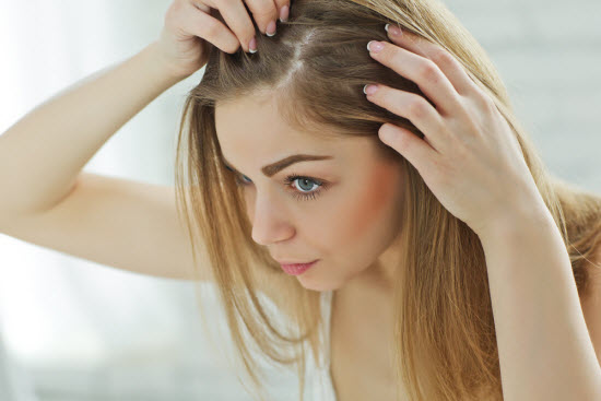 Hiustenlähtöä estävät naamarit, joissa on vitamiineja