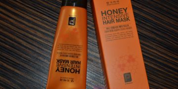 Daeng Gi Meo Ri Restauració intensiva de la màscara de cabell amb mel: composició, com millorar la seva efectivitat i comentaris