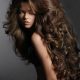 Plaukų kirpimas ilgiems plaukams 2020-2021 m. Naujų madingų ir stilingų moterų kirpimo elementų nuotrauka